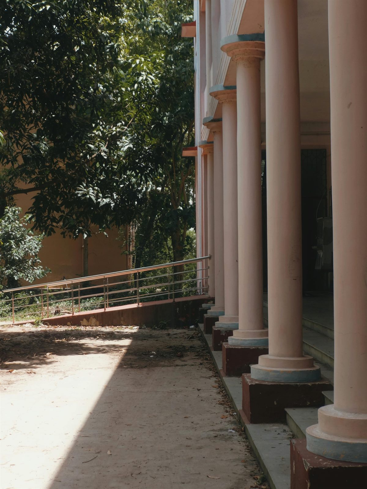 Concrete access ramp installation